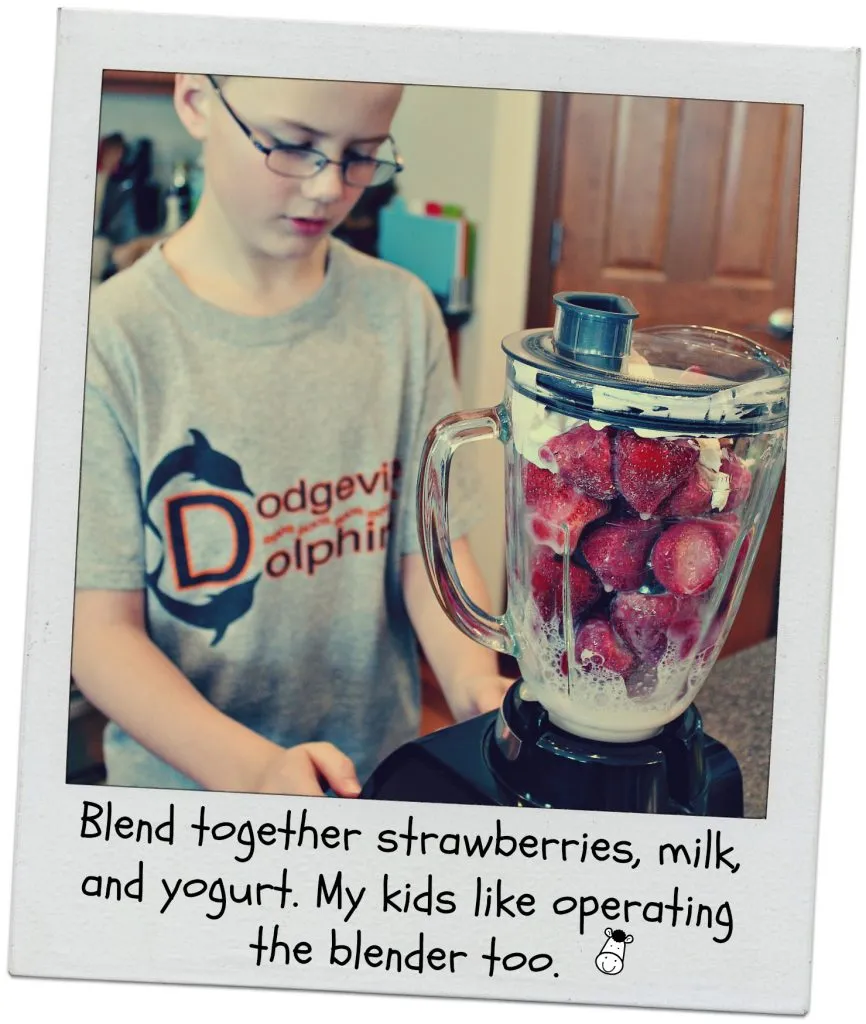 Cooking with kids fruit smoothies 7