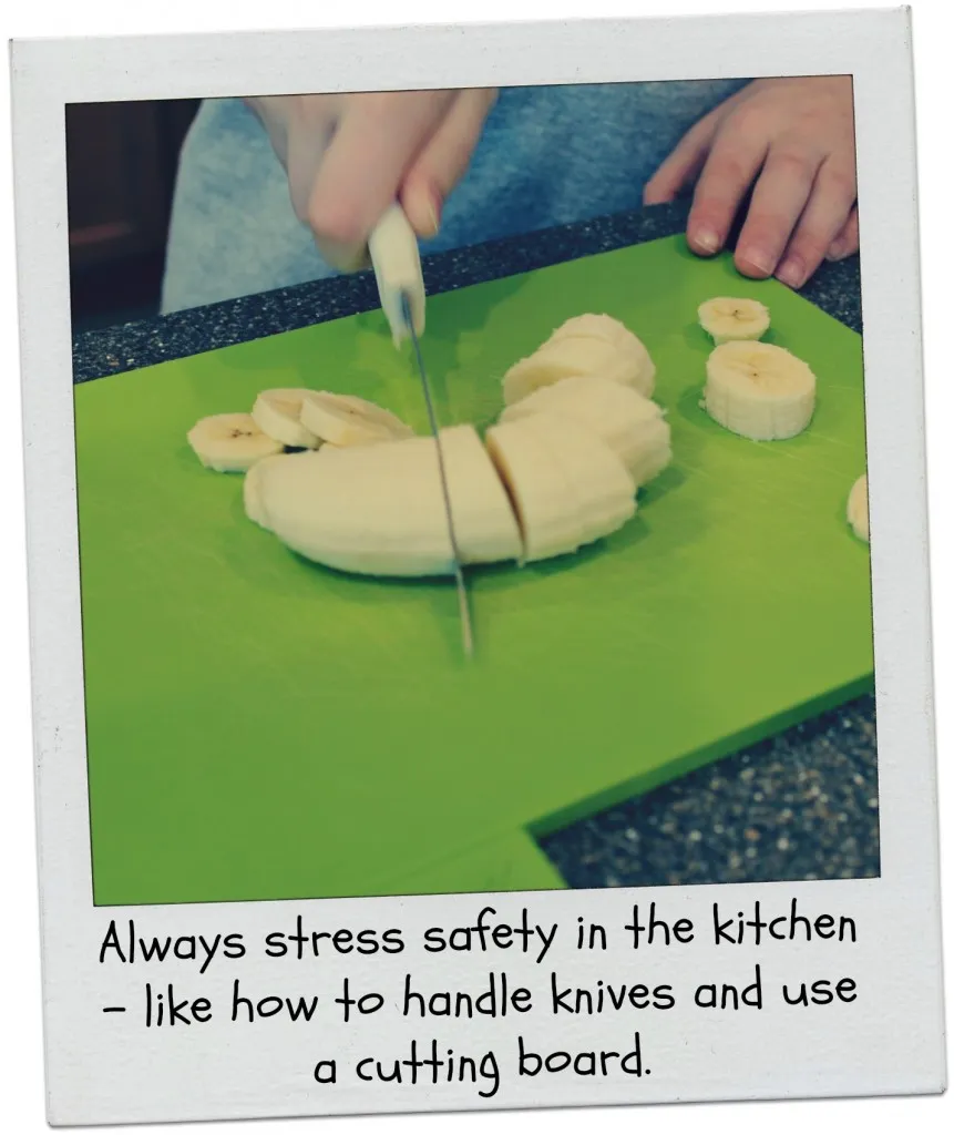 Cooking with kids fruit smoothies 8