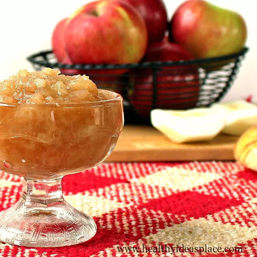 How To Make Homemade Chunky Applesauce - Easy to make at home, delicious, and makes a healthy addition to any meal or snack.