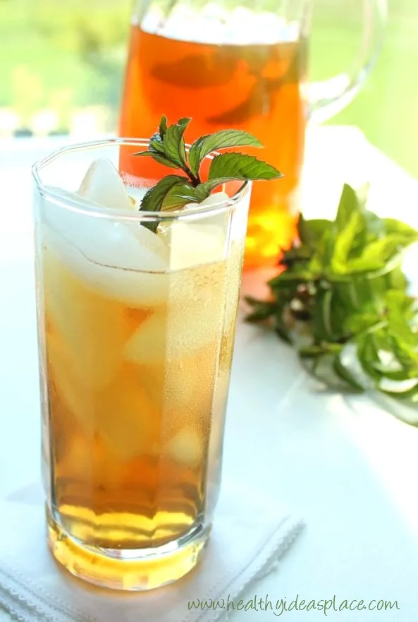 Iced Green Tea with Mint
