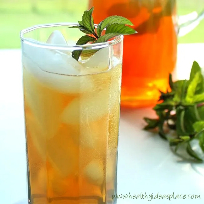Iced Green Tea with Mint