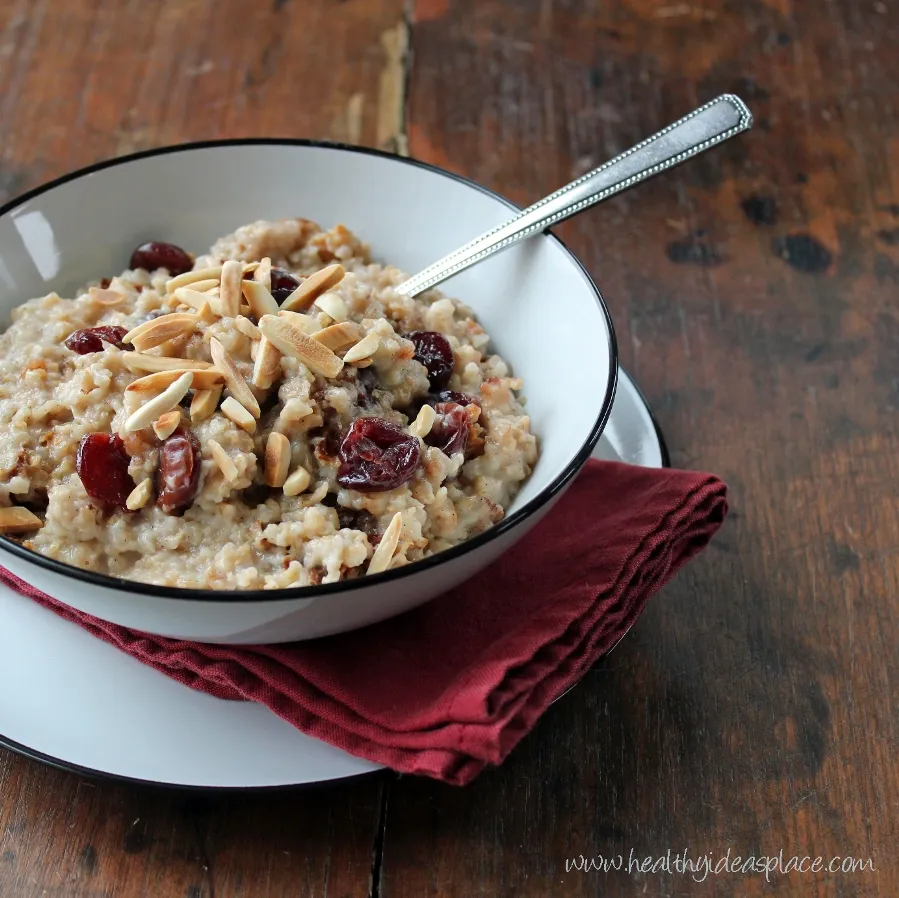 Cherry vanilla overnight oats