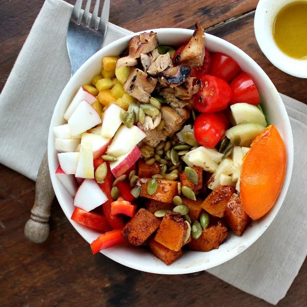 Fall Salad Bowl with Roast Butternut Squash is a delight to the palette. Filled with nourishing veggies, chicken, freekeh, and butternut squash, it's a taste of fall for a meal.
