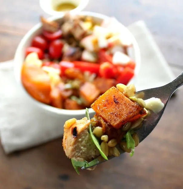 Fall Salad Bowl with Roast Butternut Squash is a delight to the palette. Filled with nourishing veggies, chicken, freekeh, and butternut squash, it's a taste of fall for a meal.